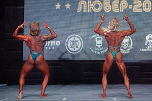 WOMEN'S PHYSIQUE